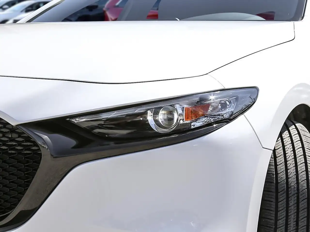 Mazda 3 снимка Mazda 3