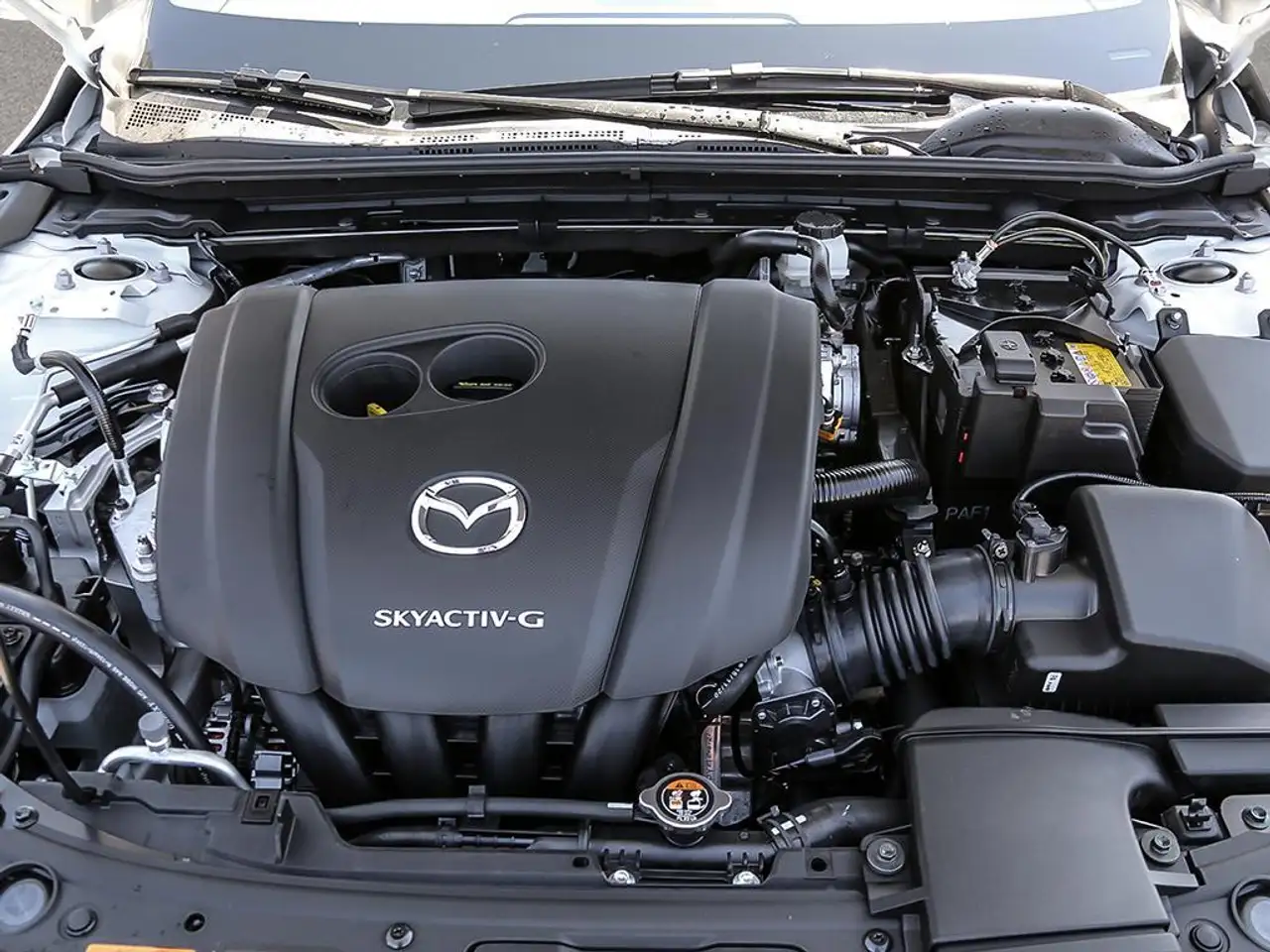 Mazda 3 снимка Mazda 3