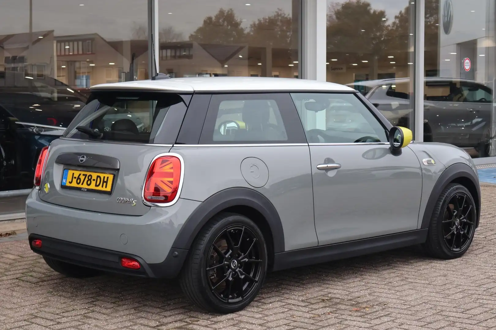 MINI Mini Electric 184pk Essential 33 kWh | SoH 95% | C Grijs - 2