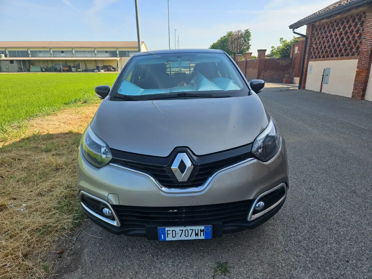 Renault Captur 1.5 dci Zen 90cv E6 - 1