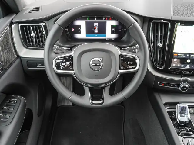 Volvo XC60 view 12