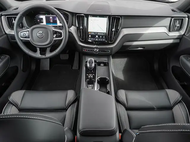Volvo XC60 view 11