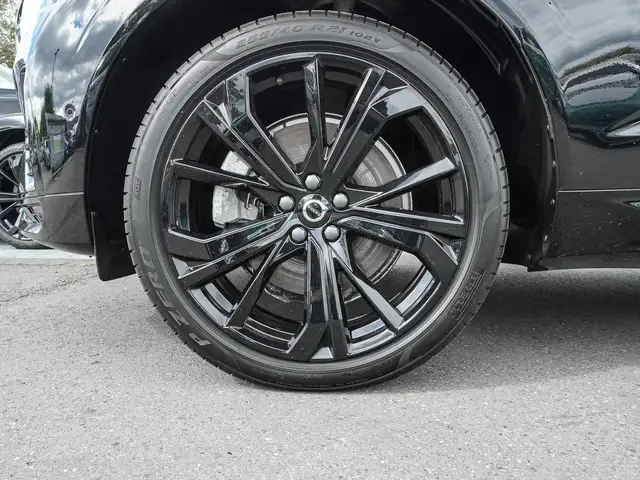 Volvo XC60 view 7