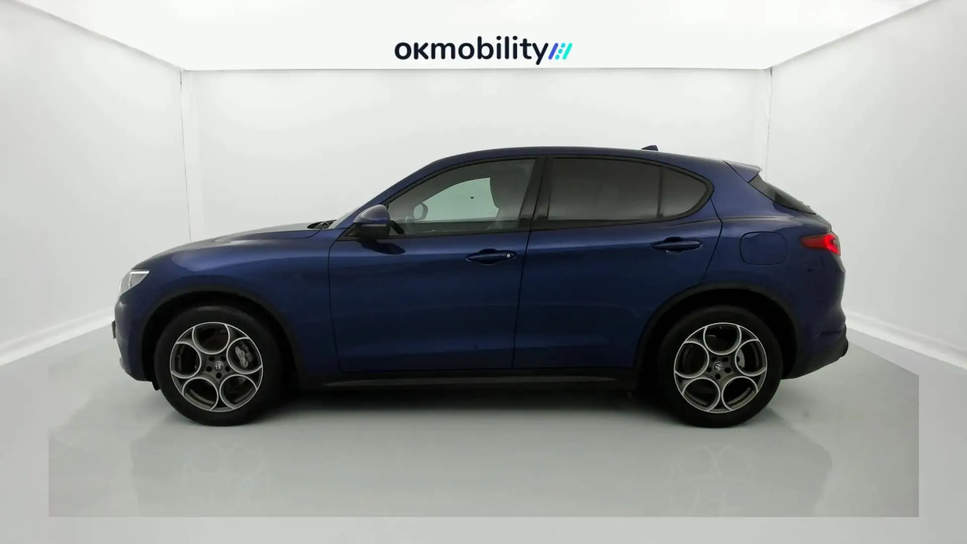 Alfa Romeo Stelvio 2.2 Sprint AWD 190 Aut. Blauw - 2