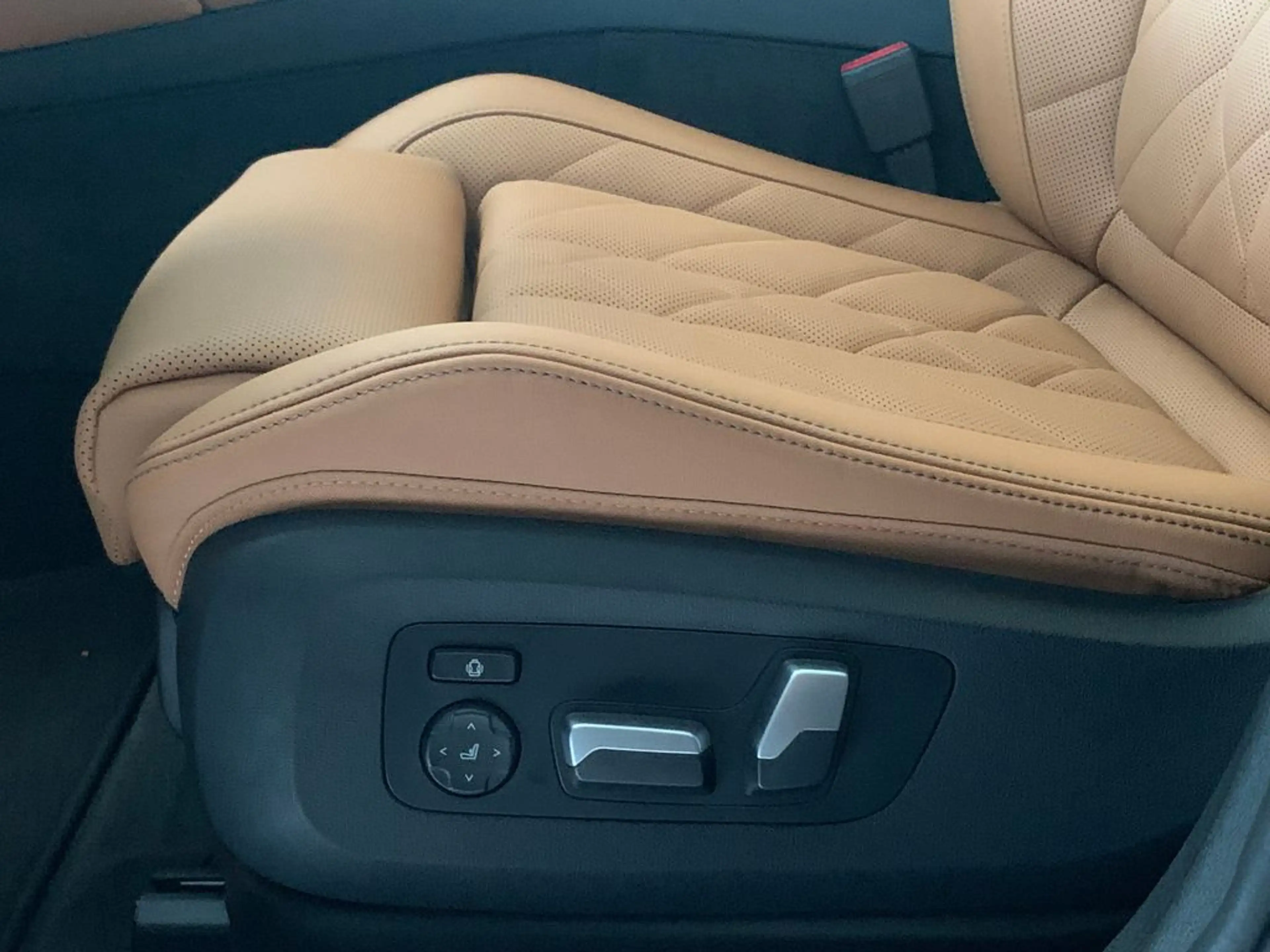 BMW X6 30 d xDrive M Sport — photo 12