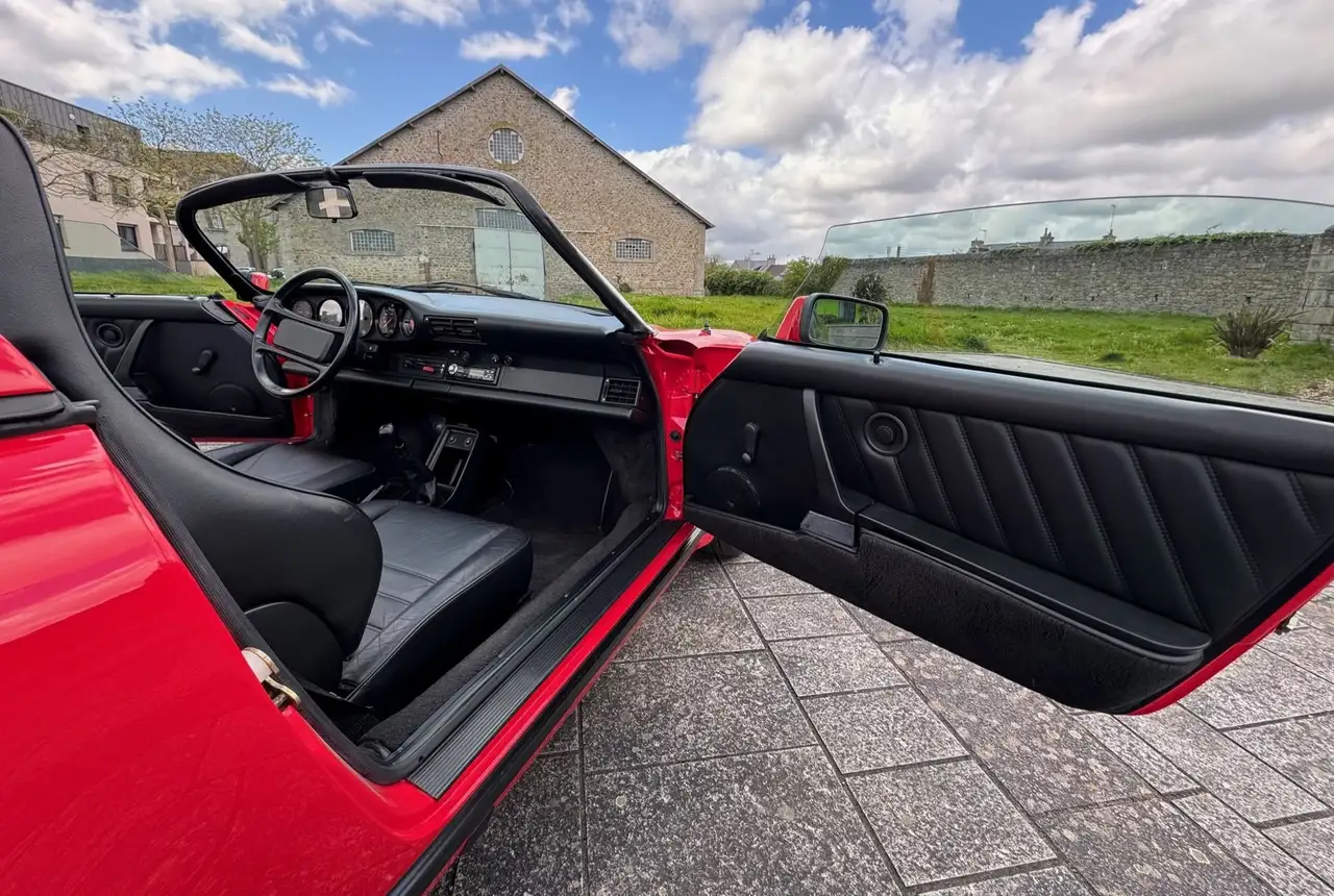Porsche 911 Speedster 3.2L 231 ch de 1989, foto 9