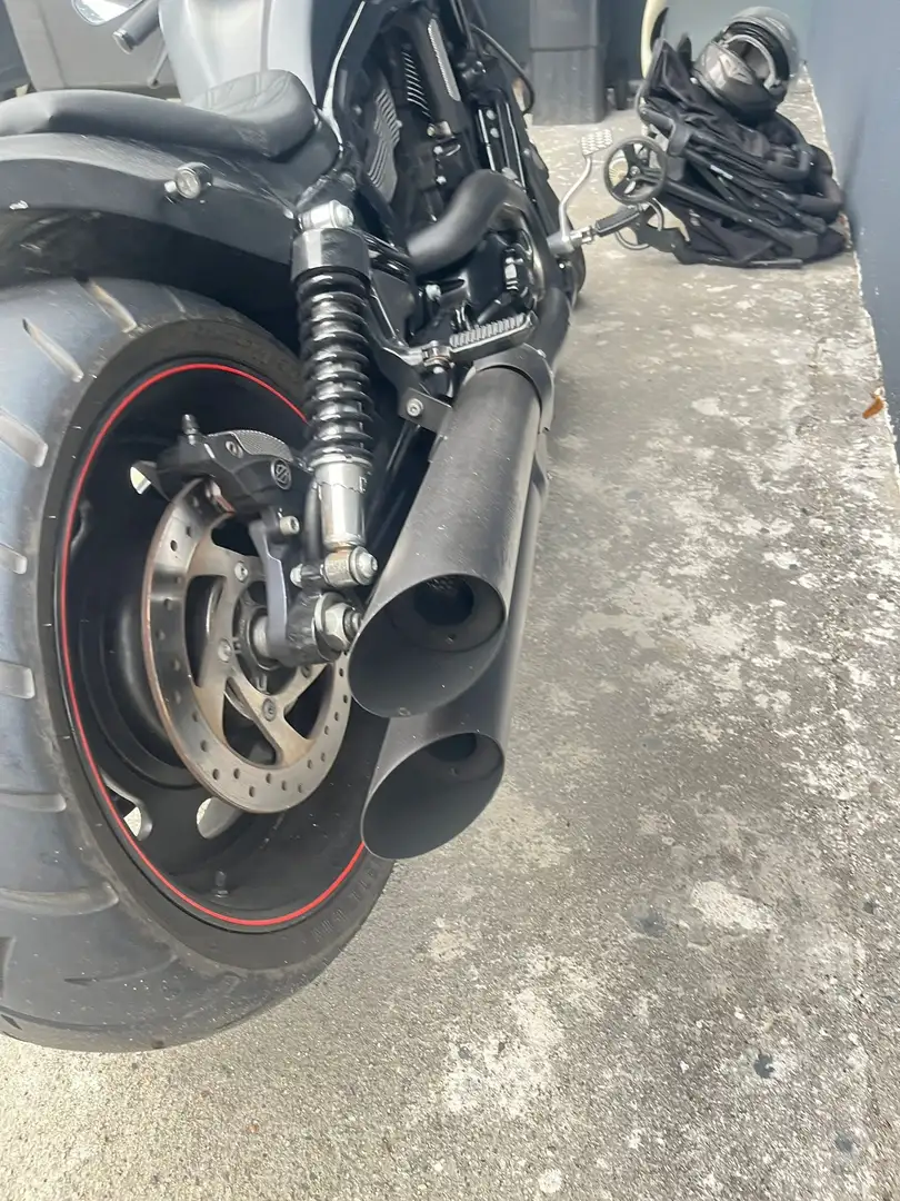 Harley-Davidson Night Rod Black - 2