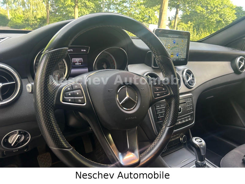 Mercedes-Benz CLA 180 Leder/Navi/Bi-Xenon/PTS/18"Alu/2Hd. — photo 12