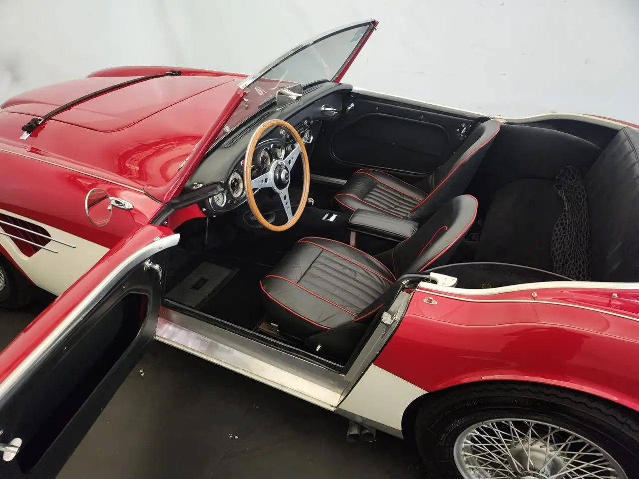Austin-Healey 100/6, foto 2
