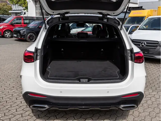 Mercedes-Benz GLC view 6