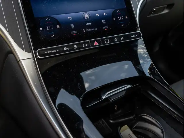Mercedes-Benz GLC view 15