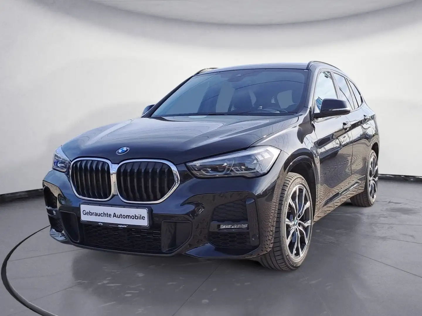 BMW X1 sDrive20i M Sport Steptronic DCT Klimaaut. Zwart - 2