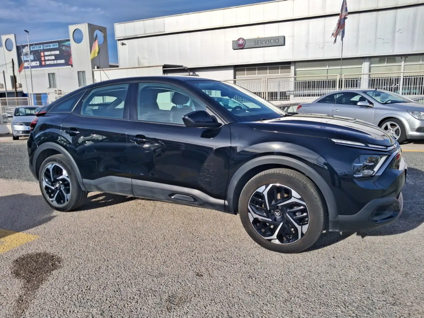 Citroen C4 1.5 BlueHDI S&S Feel Pack EAT8 130 Schwarz - 1