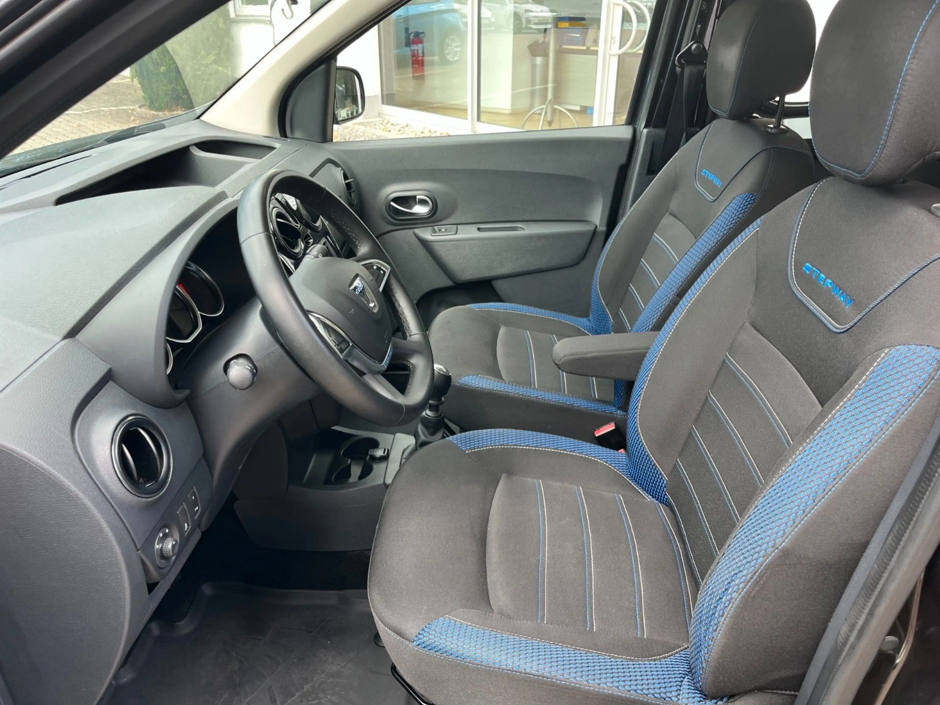 Dacia Dokker Stepway Kamera AHK WKR 1.Hand — photo 9