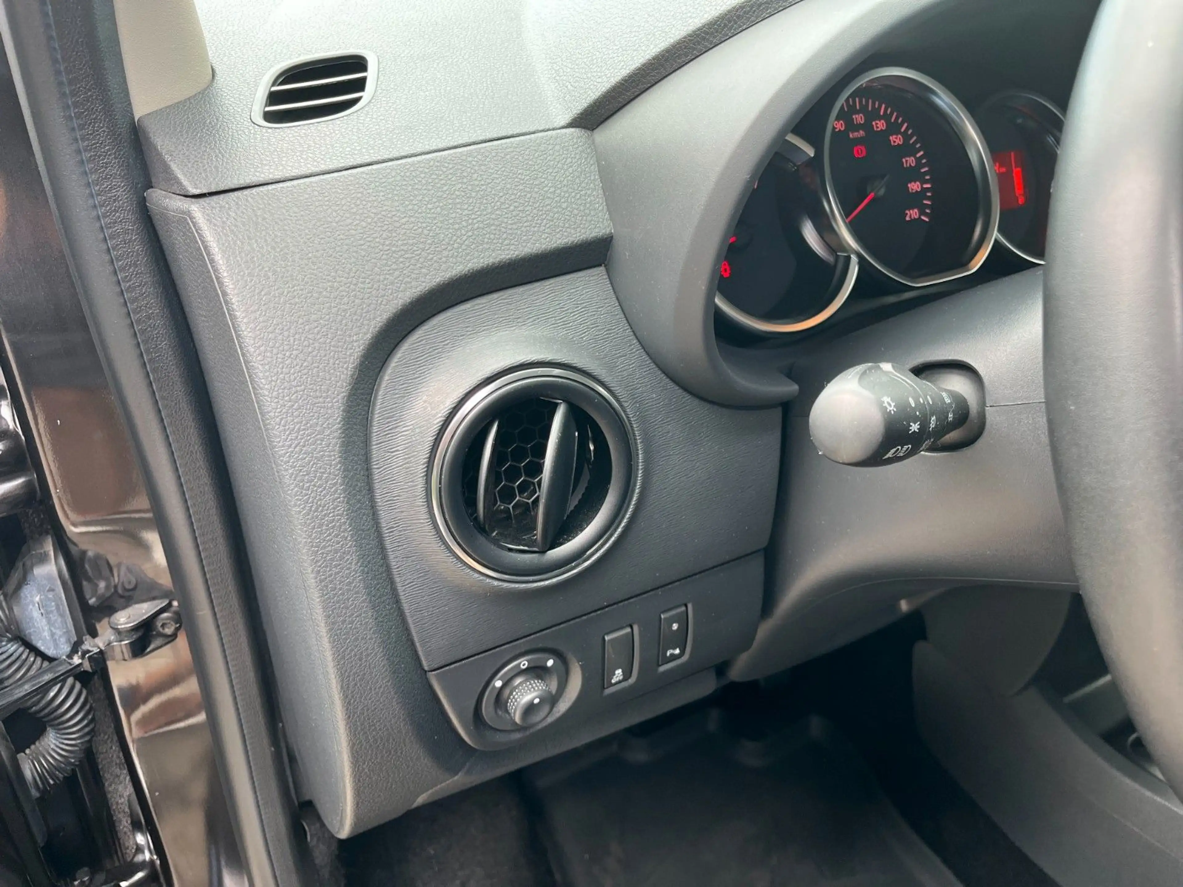 Dacia Dokker Stepway Kamera AHK WKR 1.Hand — photo 11