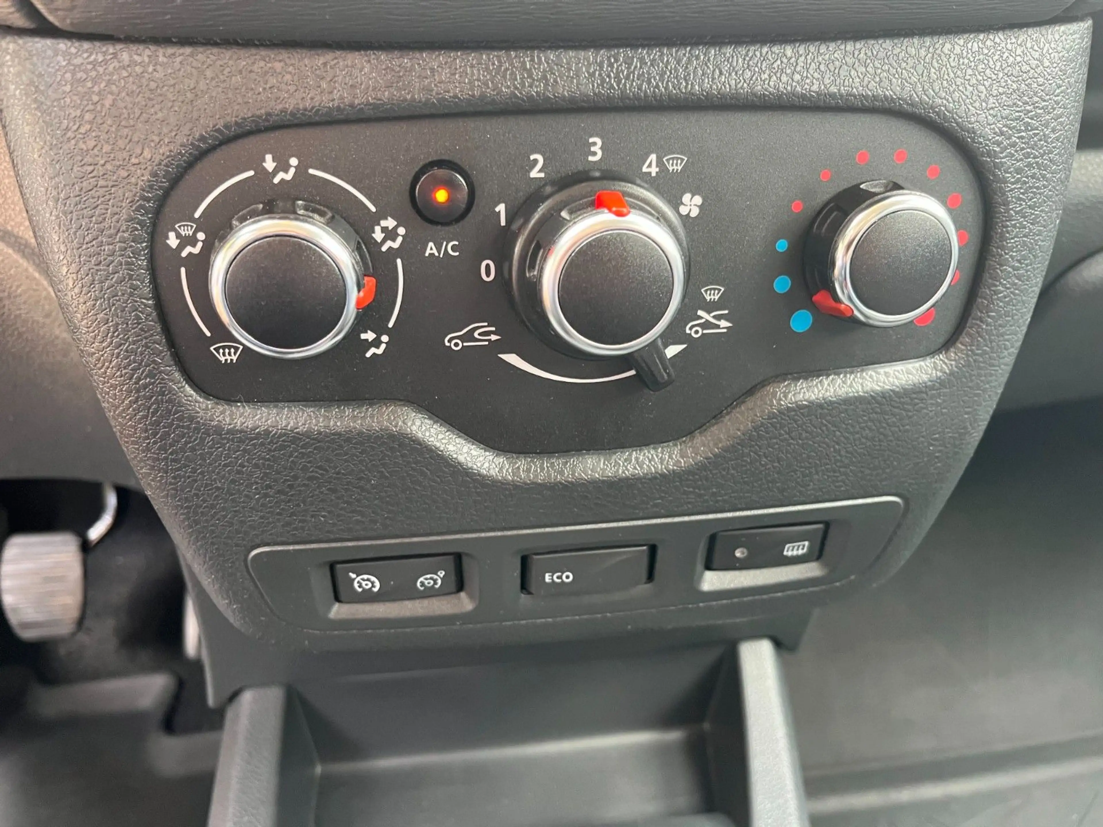 Dacia Dokker Stepway Kamera AHK WKR 1.Hand — photo 12