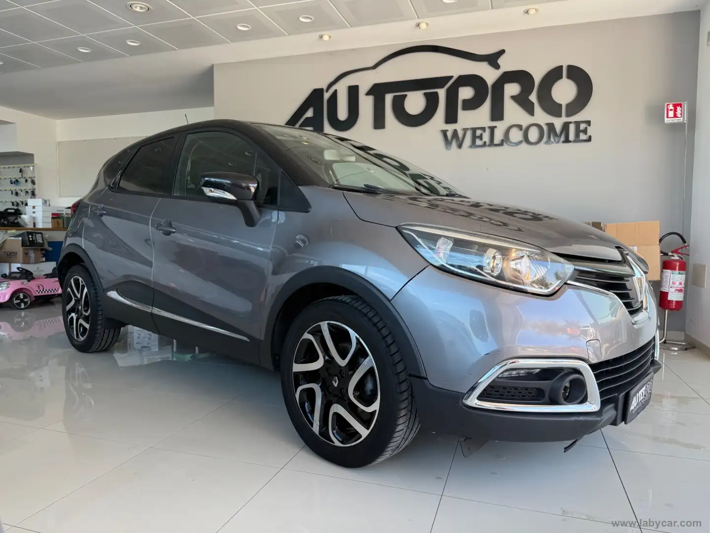 Renault Captur dCi 8V 90 CV S&S Energy Zen Grigio - 2