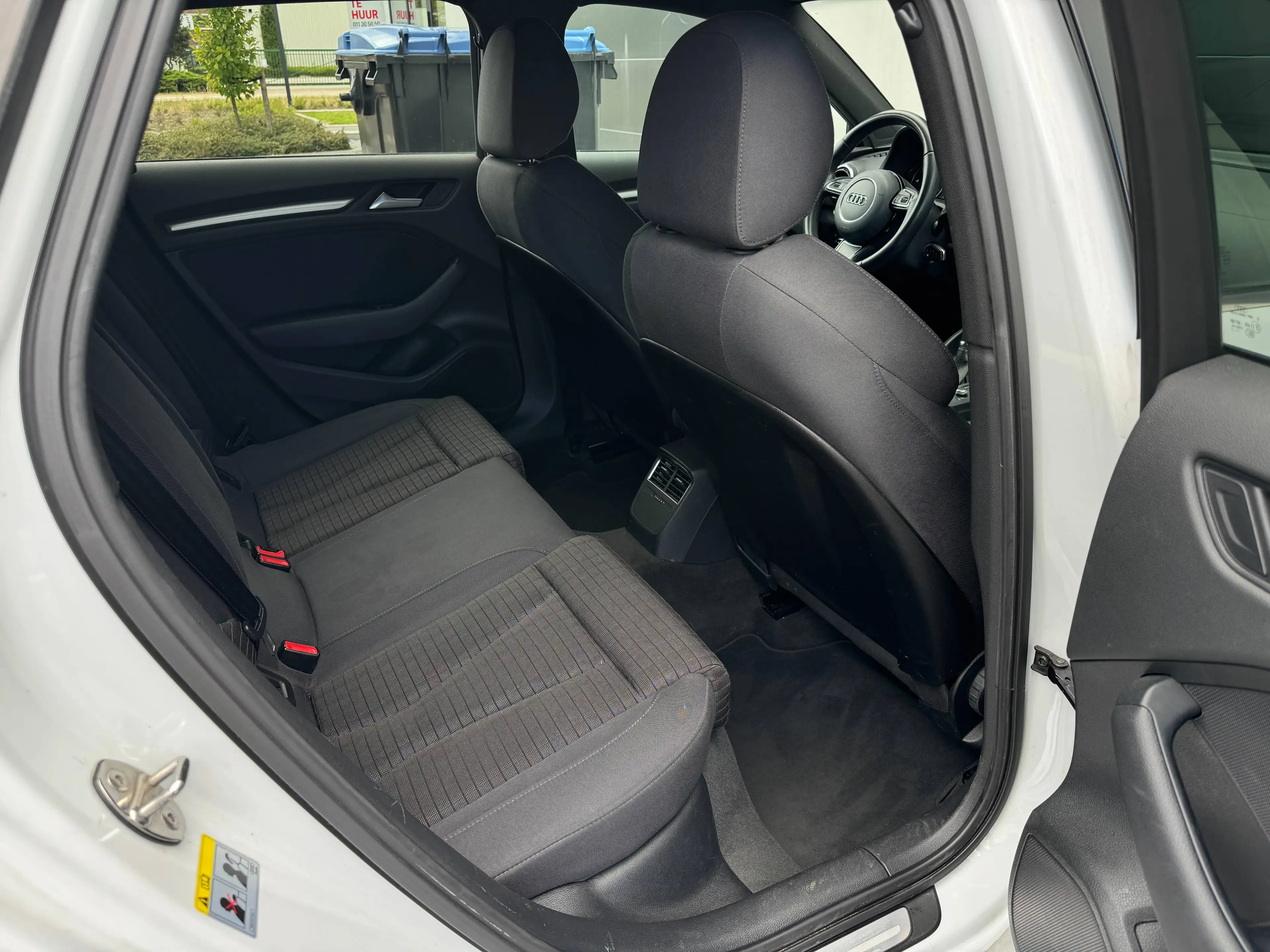 Audi A3 A3 Sportback 1.6 TDi S tronic XENON/NAVI/PDC/CARPASS — photo 13