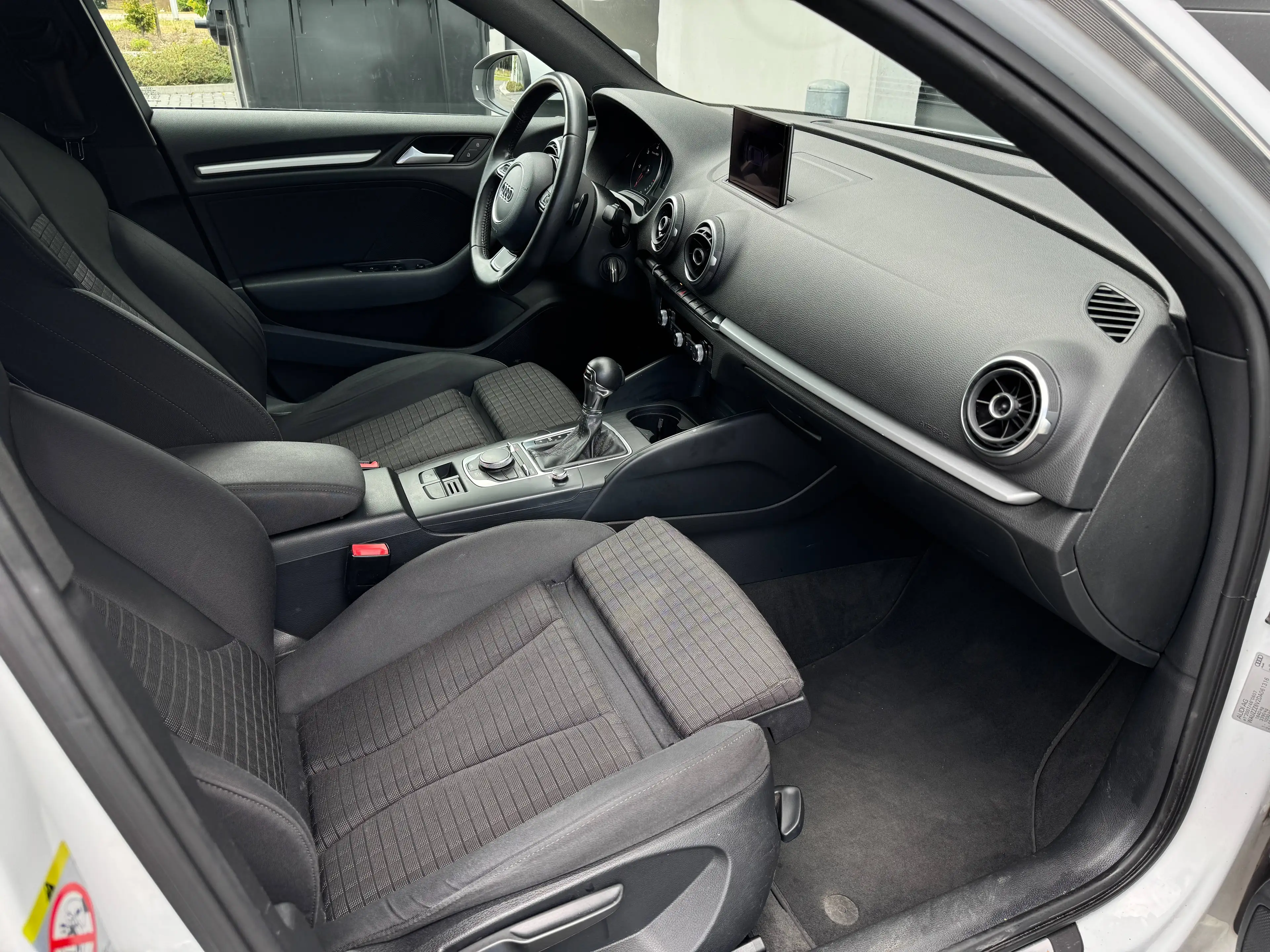Audi A3 A3 Sportback 1.6 TDi S tronic XENON/NAVI/PDC/CARPASS — photo 14
