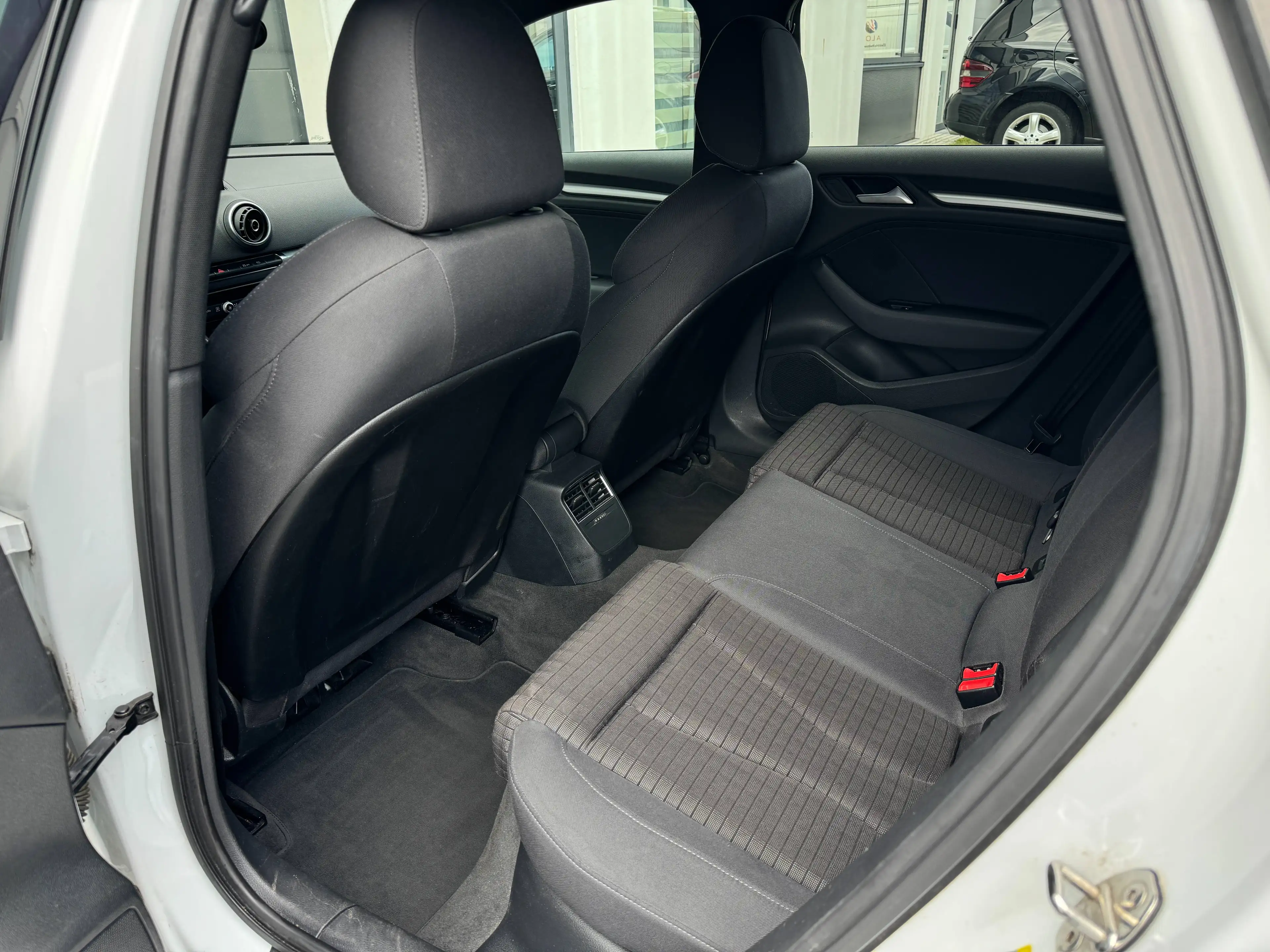 Audi A3 A3 Sportback 1.6 TDi S tronic XENON/NAVI/PDC/CARPASS — photo 7