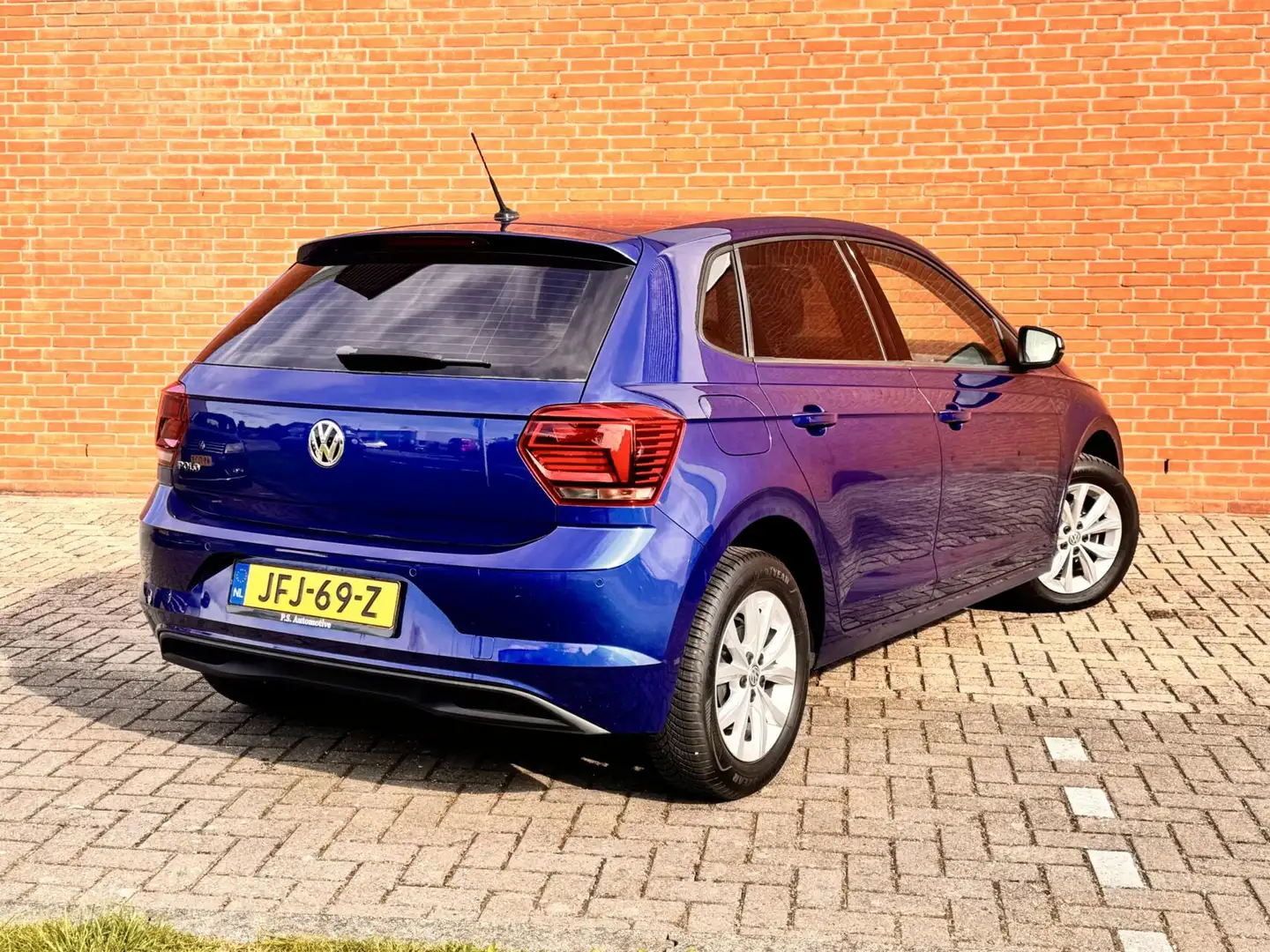 Volkswagen Polo 1.0 TSI Highline|CARPLAY|CAMERA|STOELVERWARM Blauw - 2