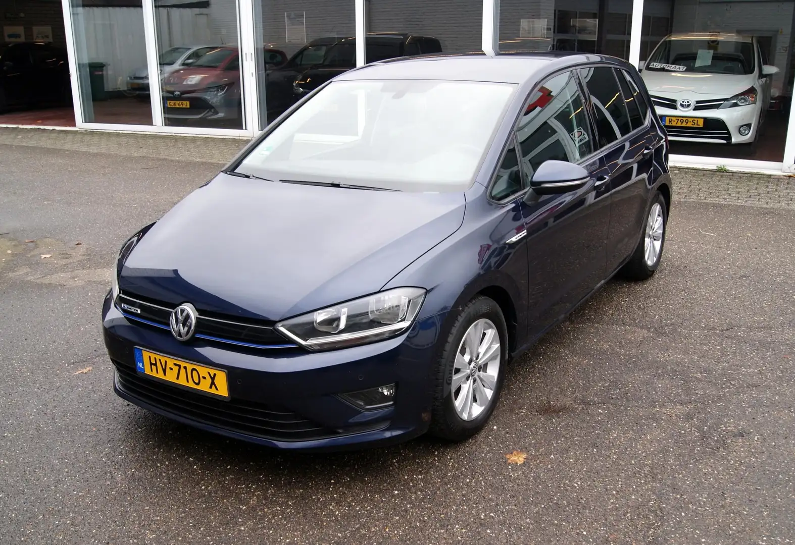 Volkswagen Golf Sportsvan 1.0 TSI Comfortline Navi,Clima,Cruise,PDC,Rijklaar Bleu - 1