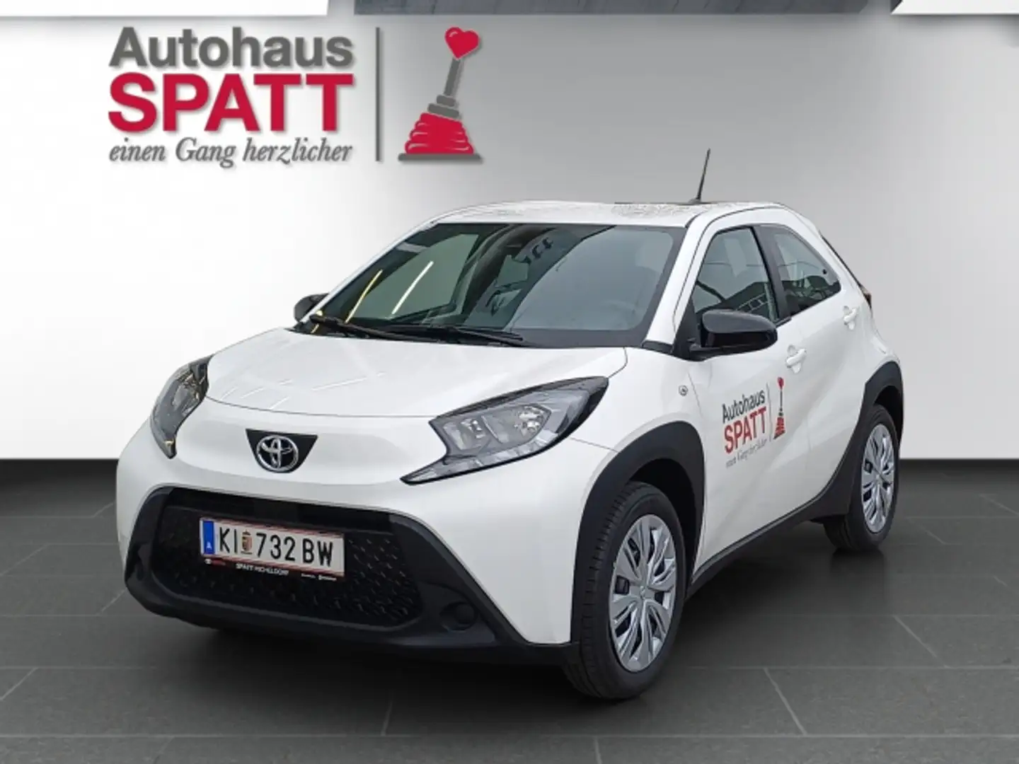 Toyota Aygo X X 1,0 Play !! Vorführwagen !! Weiß - 1