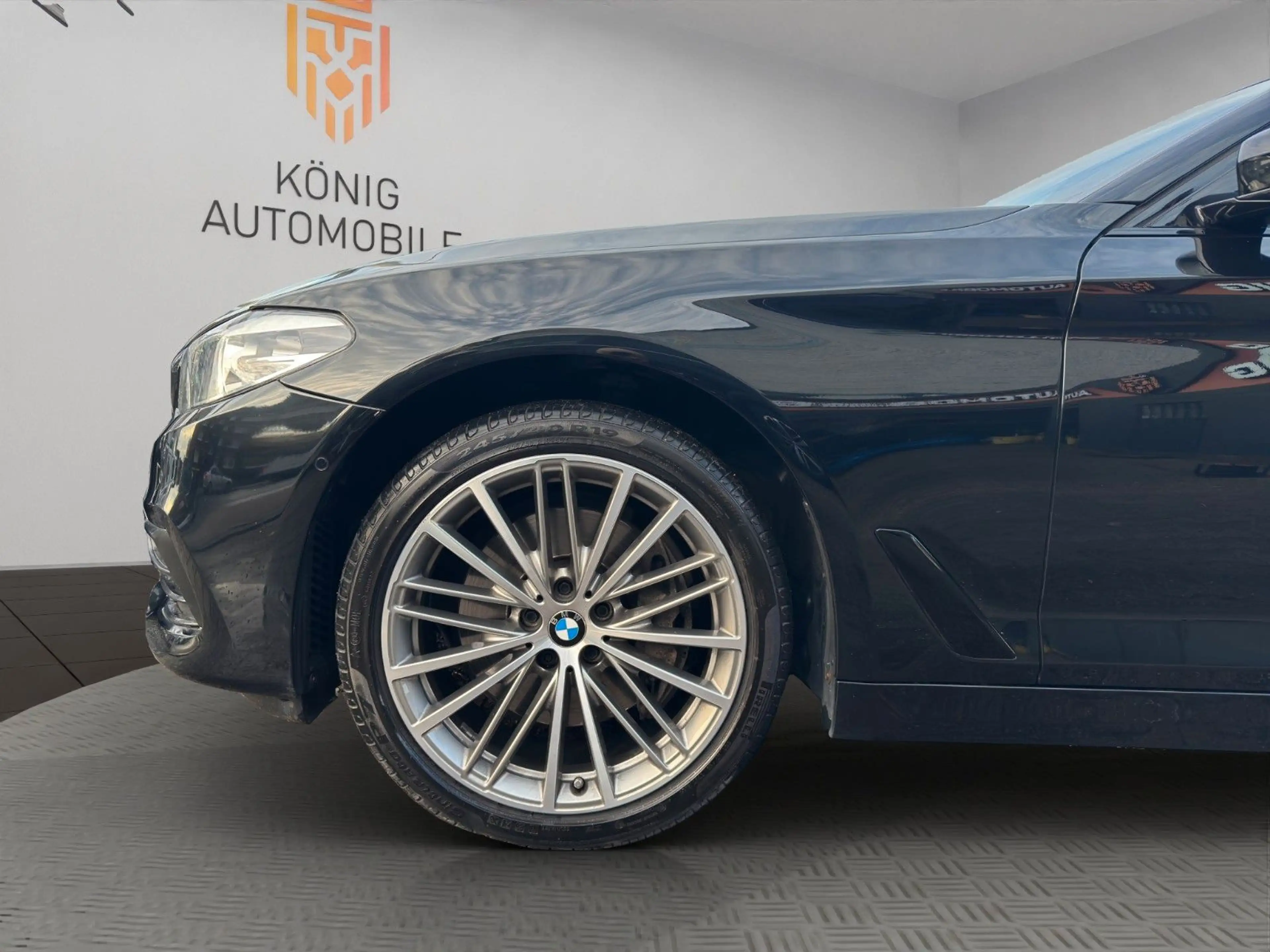 BMW 540 d xDrive Sport Line/LED/TEMPO/LM/SHZ/NAV — photo 3