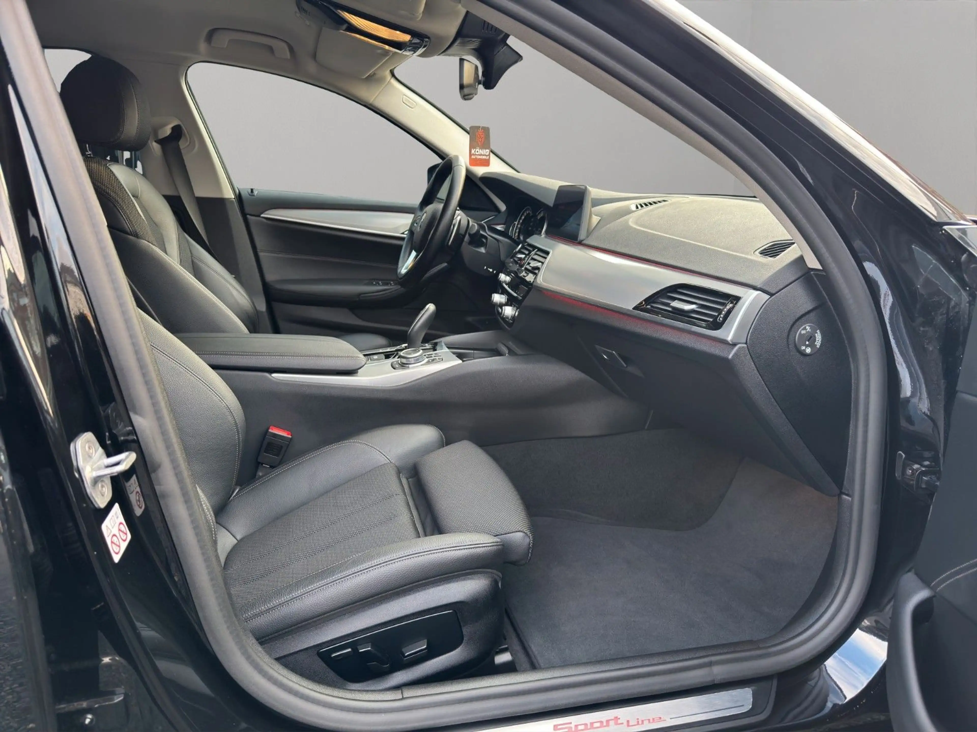 BMW 540 d xDrive Sport Line/LED/TEMPO/LM/SHZ/NAV — photo 17