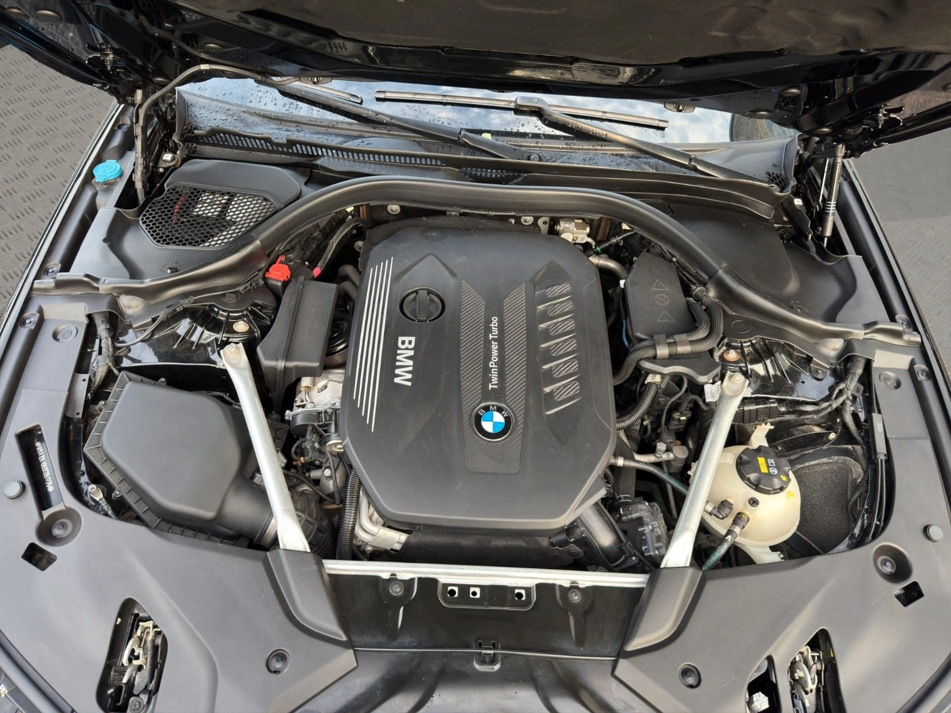 BMW 540 d xDrive Sport Line/LED/TEMPO/LM/SHZ/NAV — photo 10