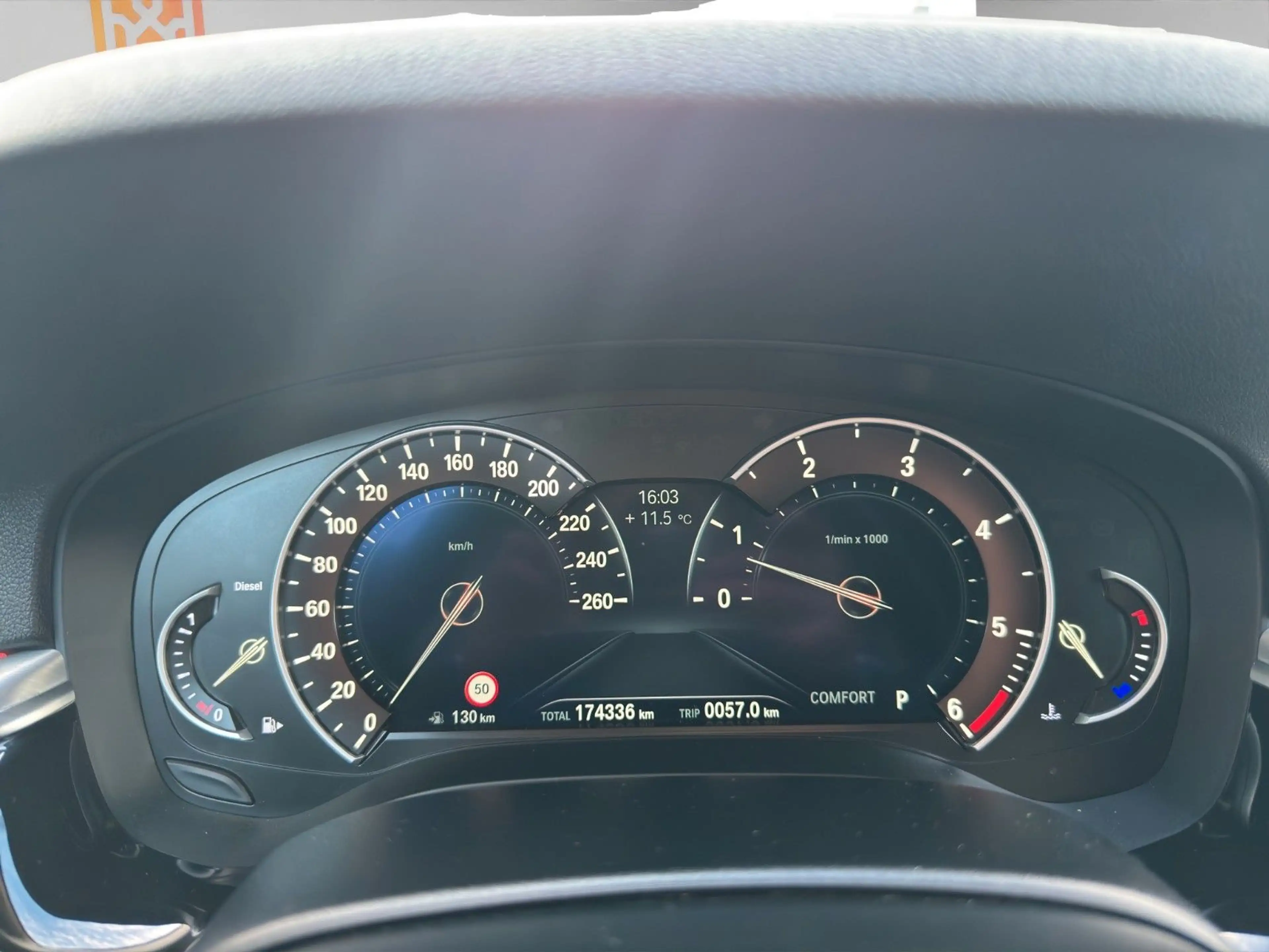 BMW 540 d xDrive Sport Line/LED/TEMPO/LM/SHZ/NAV — photo 13