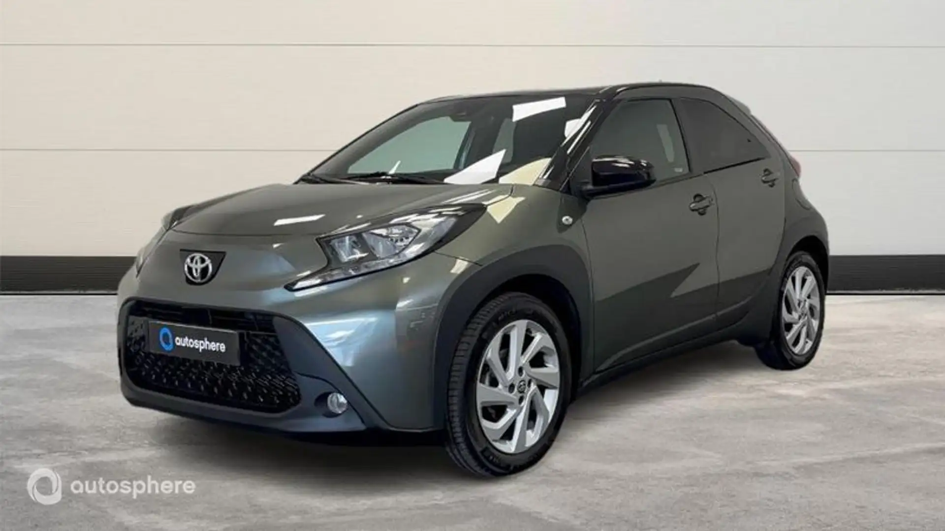 Toyota Aygo X 1.0 VVT-i 72ch Air Design S-CVT - 1