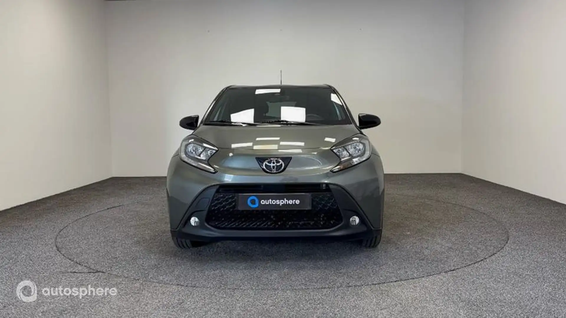 Toyota Aygo X 1.0 VVT-i 72ch Air Design S-CVT - 2