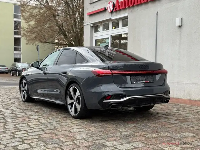 Audi A5 view 6