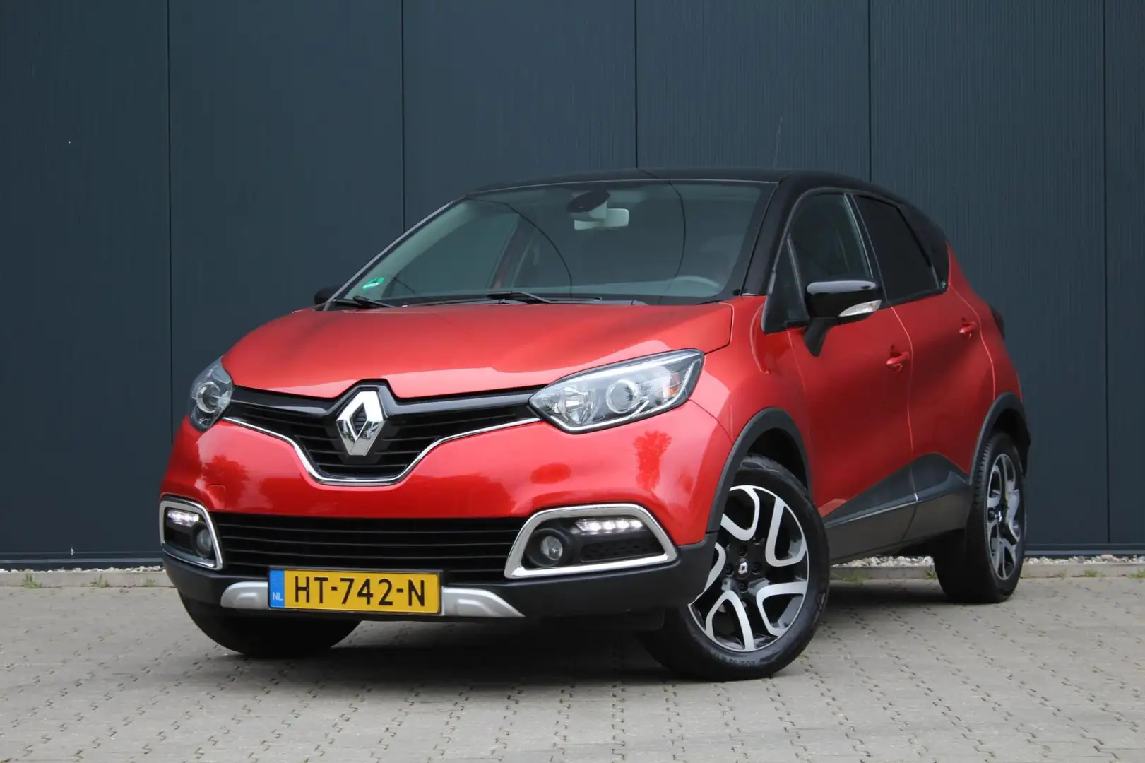 Renault Captur 0.9 TCe Xmod | Stoelverwarming | Leer | Camera | T Czerwony - 1