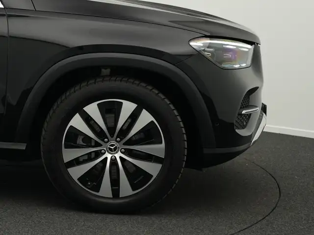 Mercedes-Benz GLE view 8