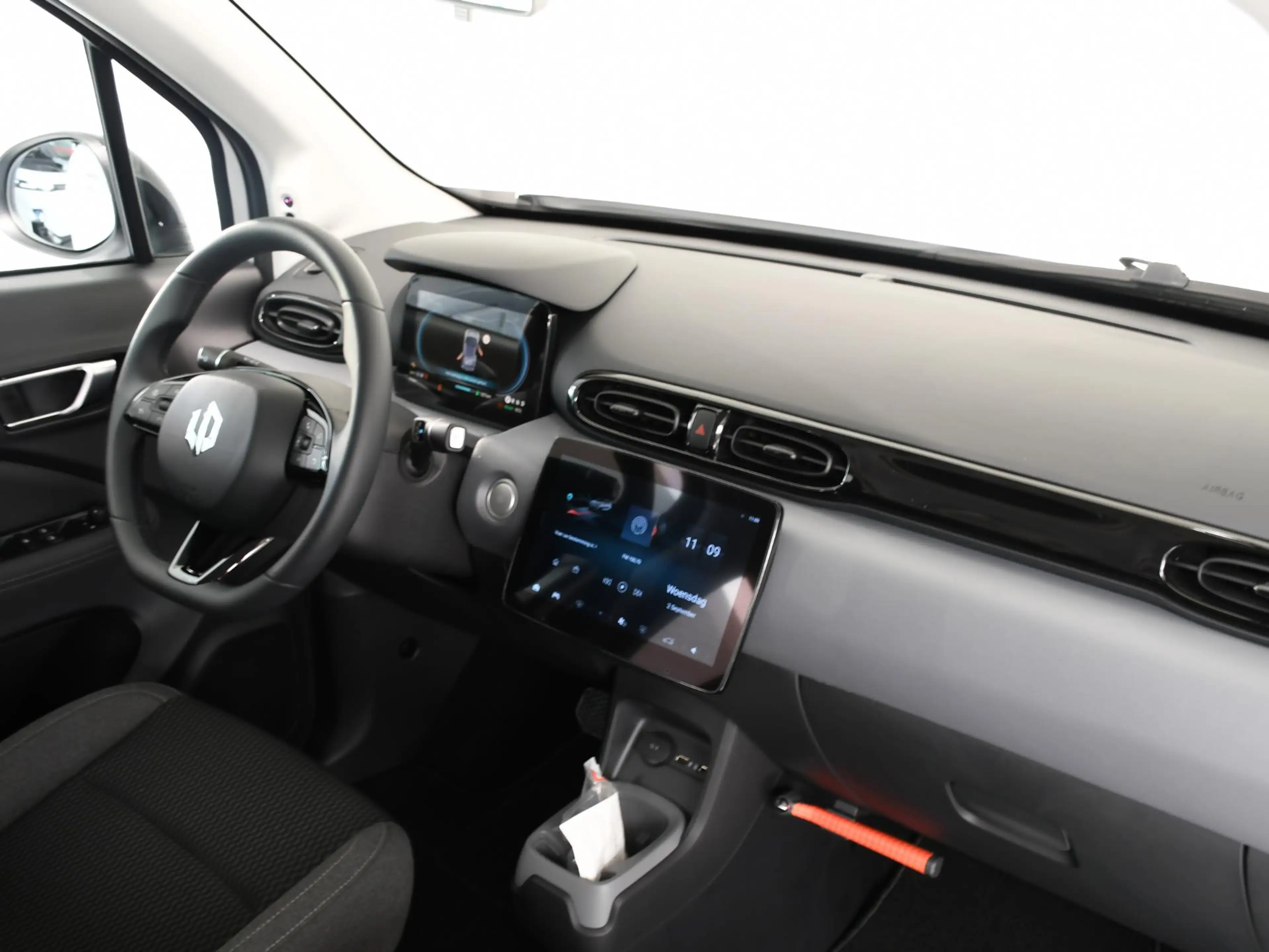 Leapmotor T03 Design 37.3 kWh | Direct Rijden | Camera | Navigat — photo 7