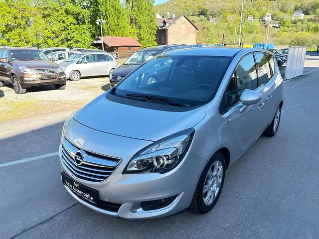 Opel Meriva B 1.4 Innovation/Vollausstattung / Navi