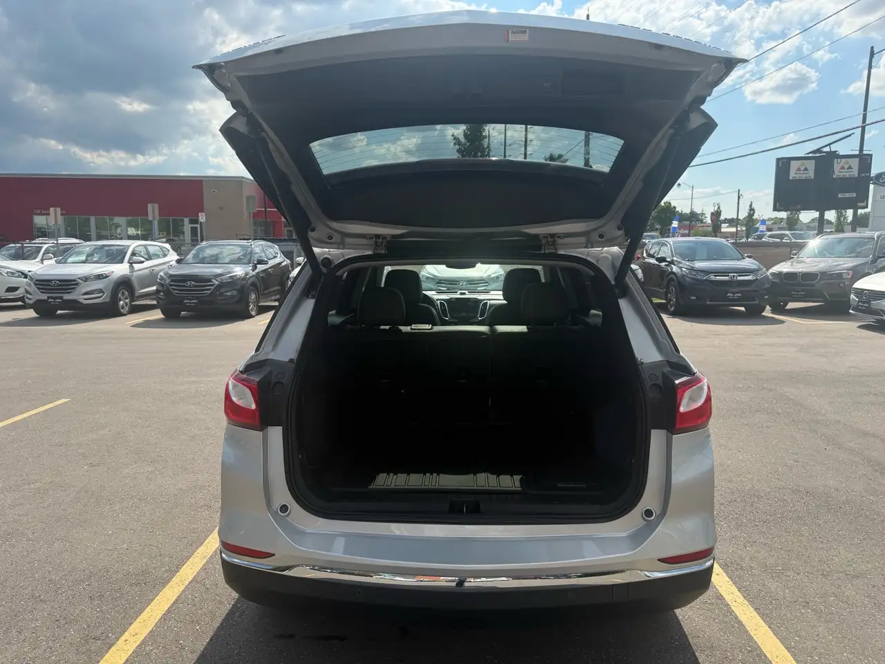 Chevrolet Equinox снимка Chevrolet Equinox