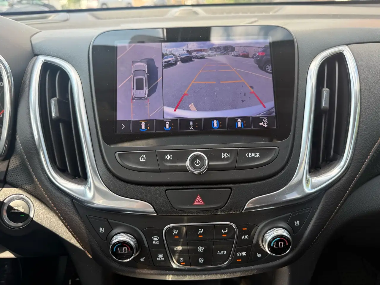 Chevrolet Equinox снимка Chevrolet Equinox