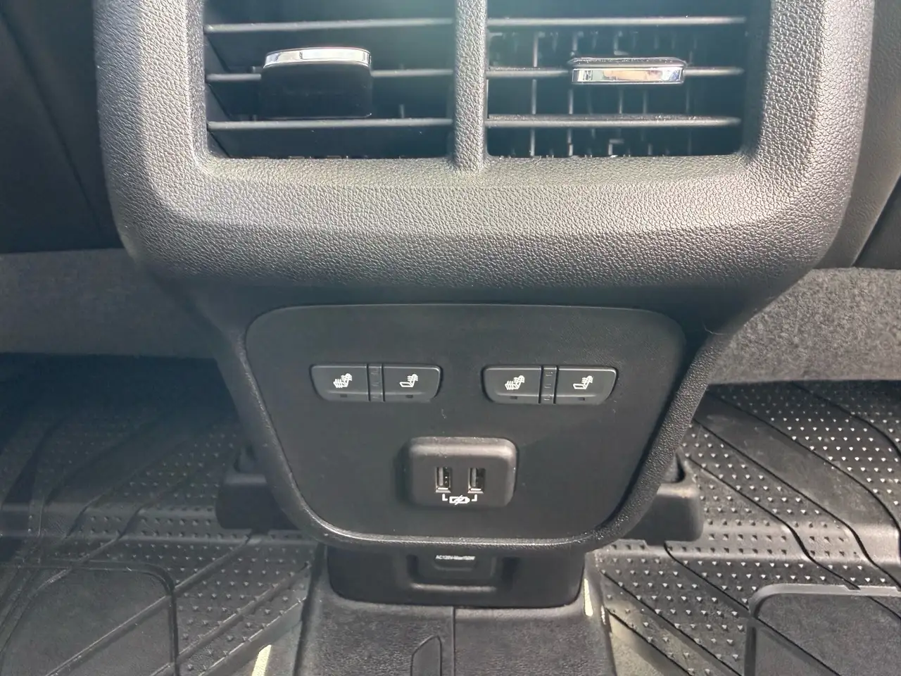 Chevrolet Equinox снимка Chevrolet Equinox