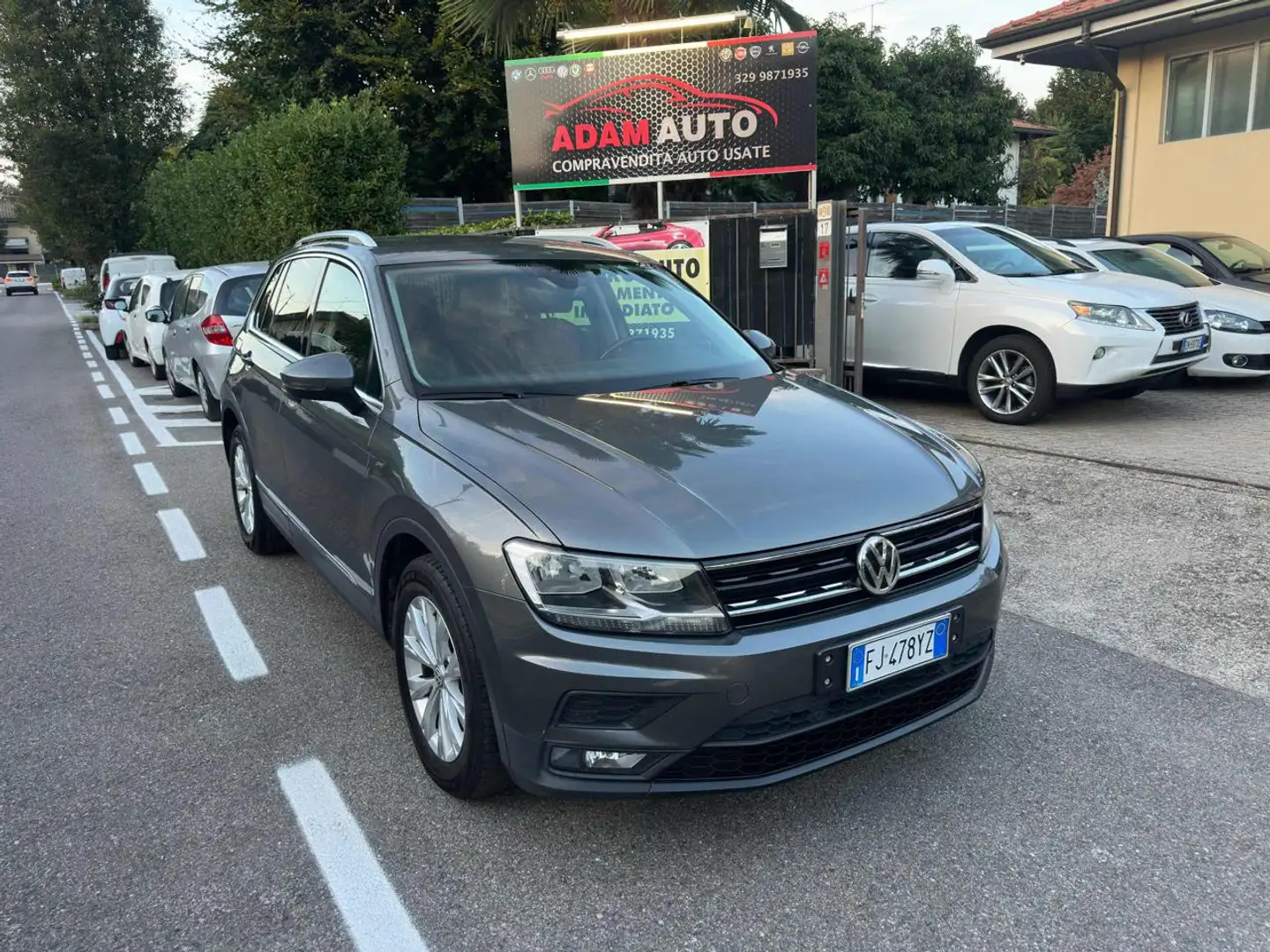 Volkswagen Tiguan 1.6 TDI SCR Business BlueMotion Technology Bronze - 1