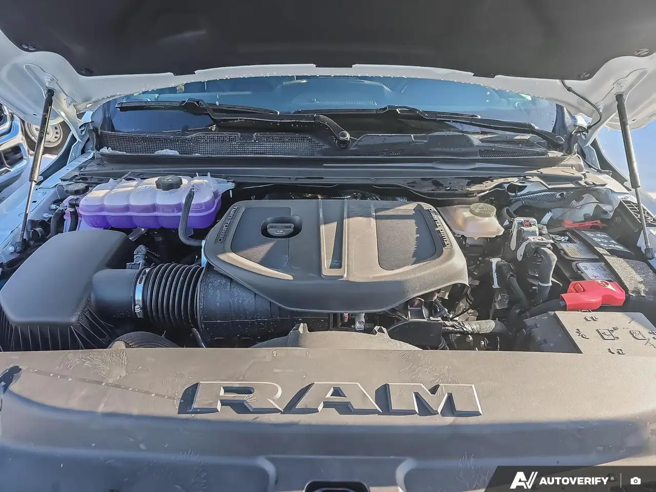 RAM 1500 снимка RAM 1500