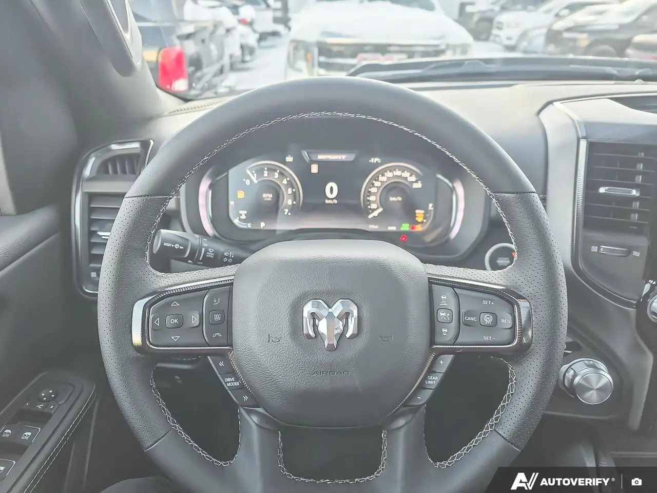 RAM 1500 снимка RAM 1500