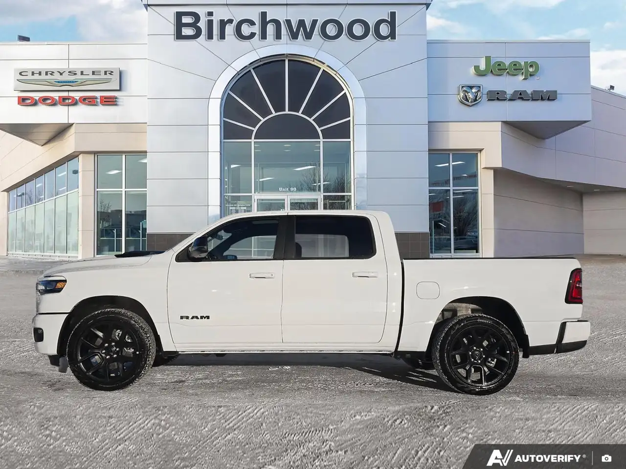 RAM 1500 снимка RAM 1500