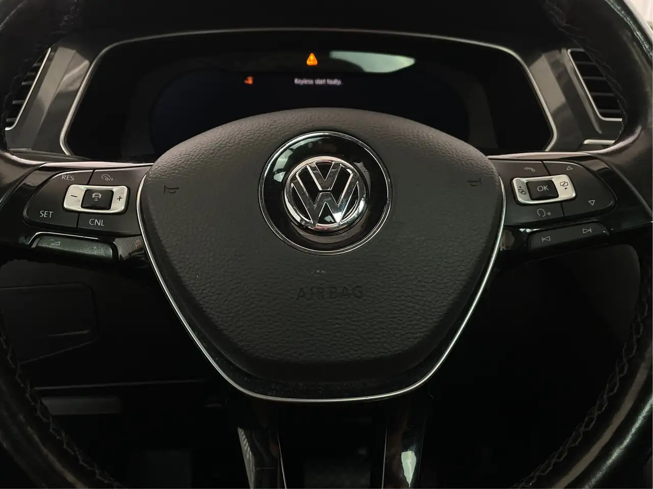 Volkswagen Tiguan photo Volkswagen Tiguan