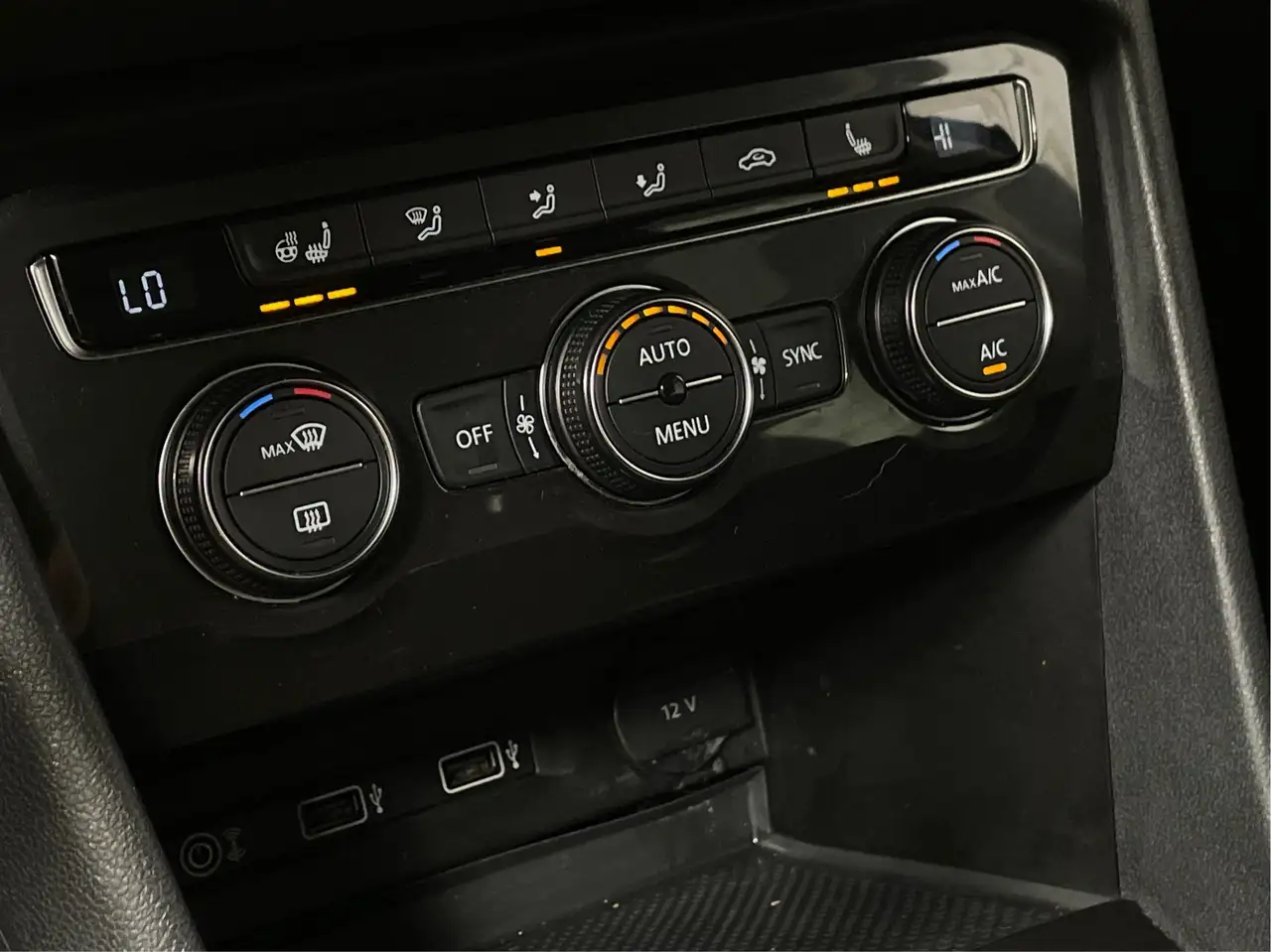 Volkswagen Tiguan photo Volkswagen Tiguan