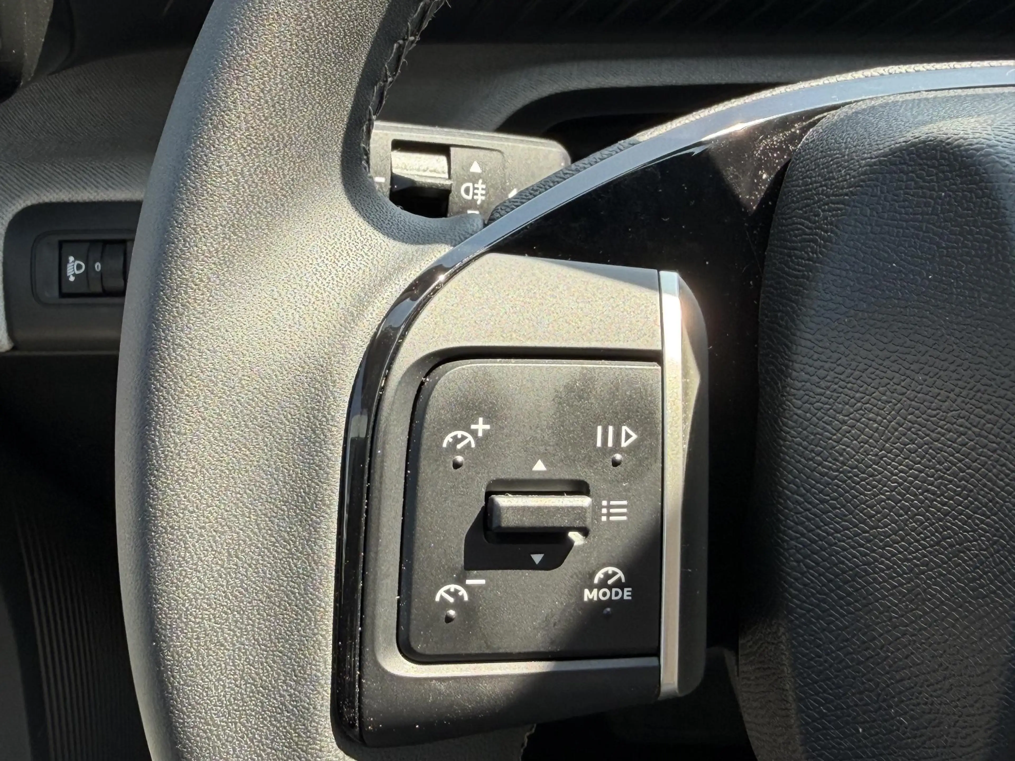 Citroen C3 Aircross Ë-C3 Plus 113pk Extended Range 54 kWh Navigatie | — photo 14