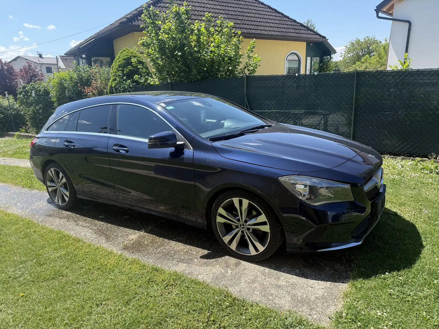 Mercedes-Benz CLA 200 d Shooting Brake Aut. Inkl. vorhand. Ankaufstest! - 2