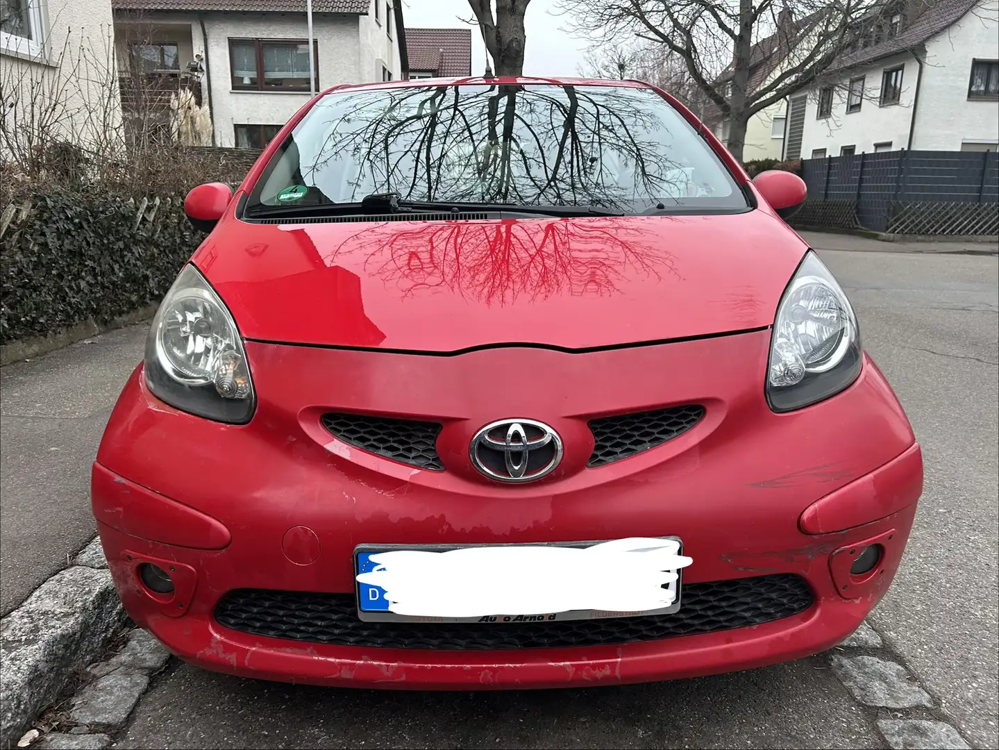 Daihatsu Charade Toyota Aygo 1.0  Fahrzeugdetails: • Erstzulassung - 2